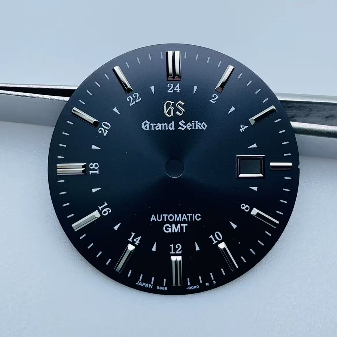 Custom SeikoDial dual time zone