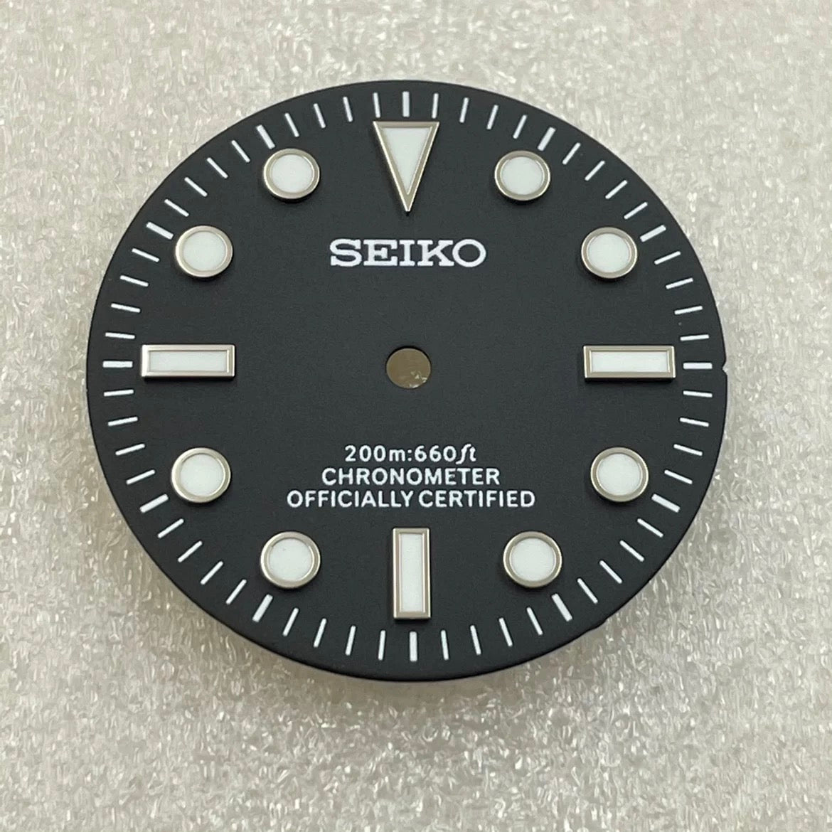 Custom SeikoDial submarine 200m:660ft