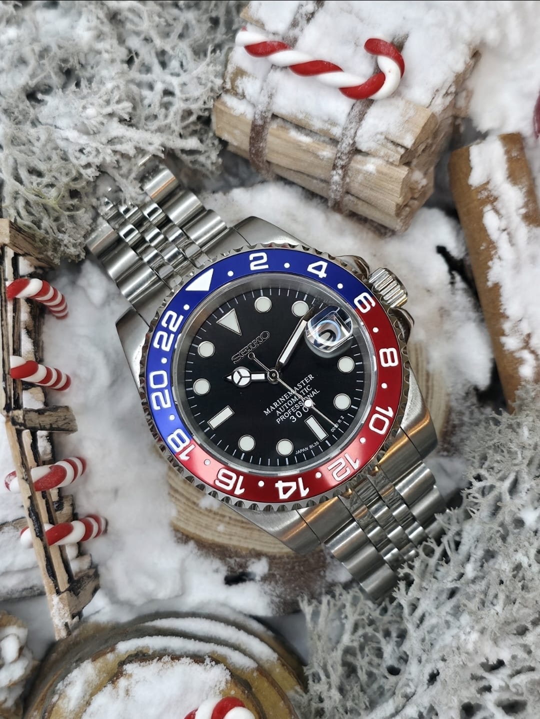 One nh35 submarine watch, three nh35