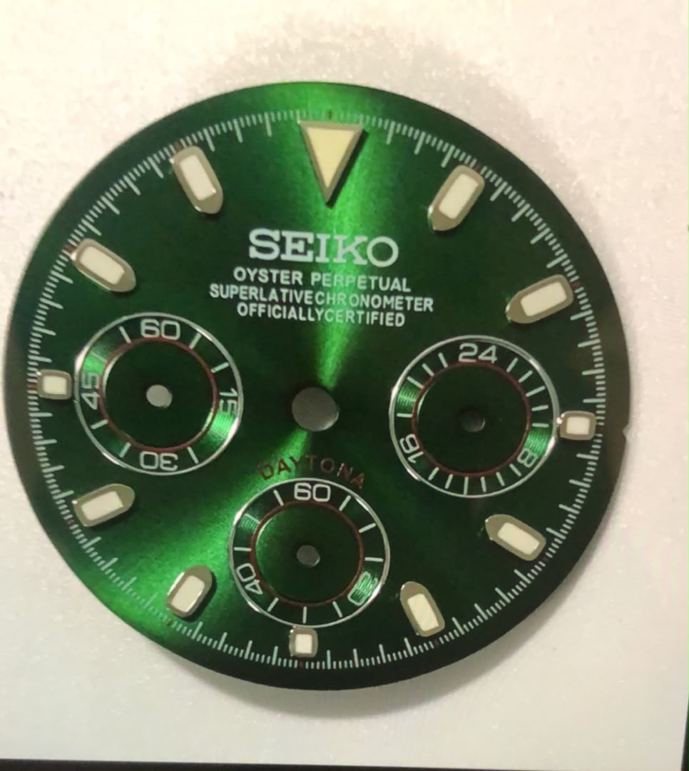 s gold dial and hands