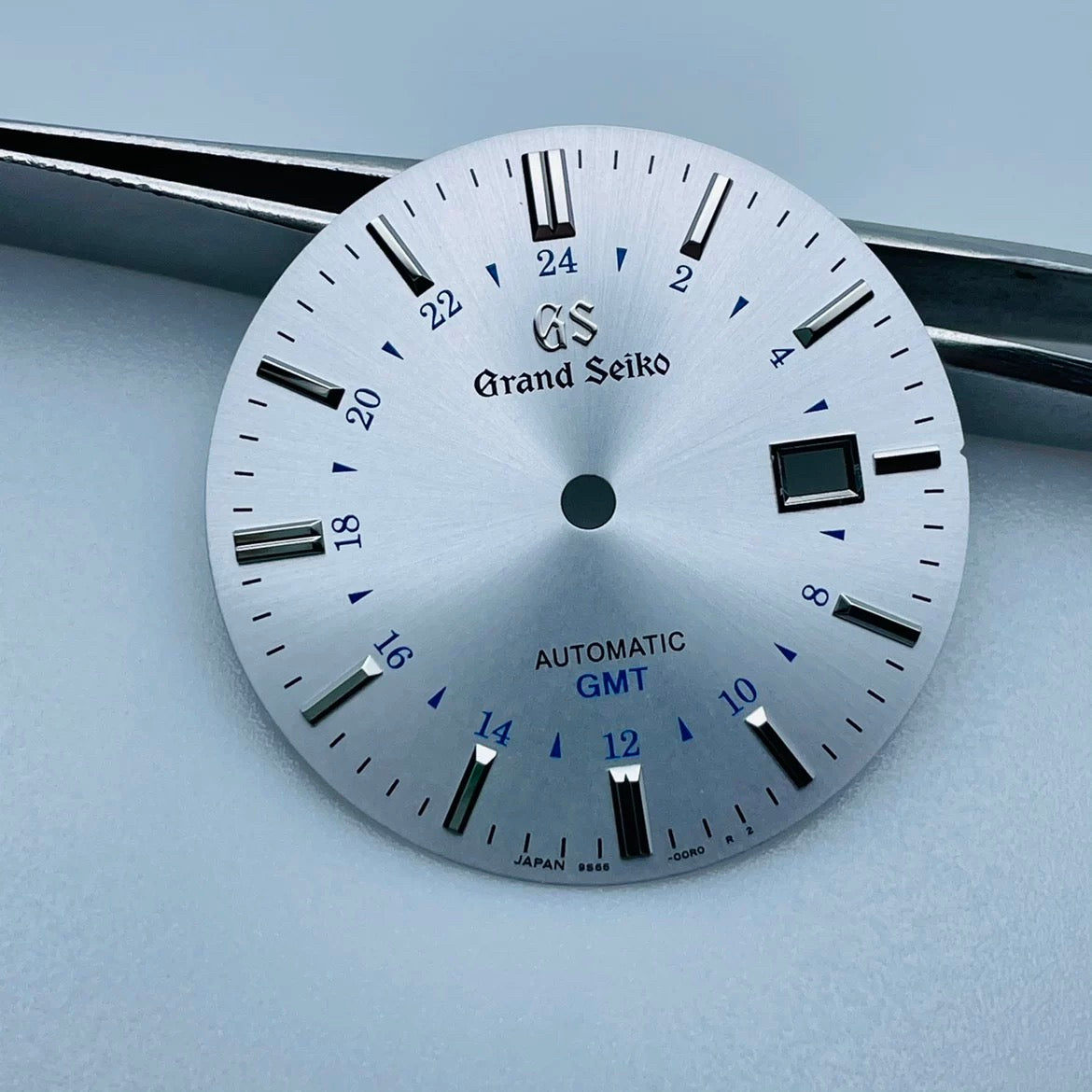 Custom SeikoDial dual time zone