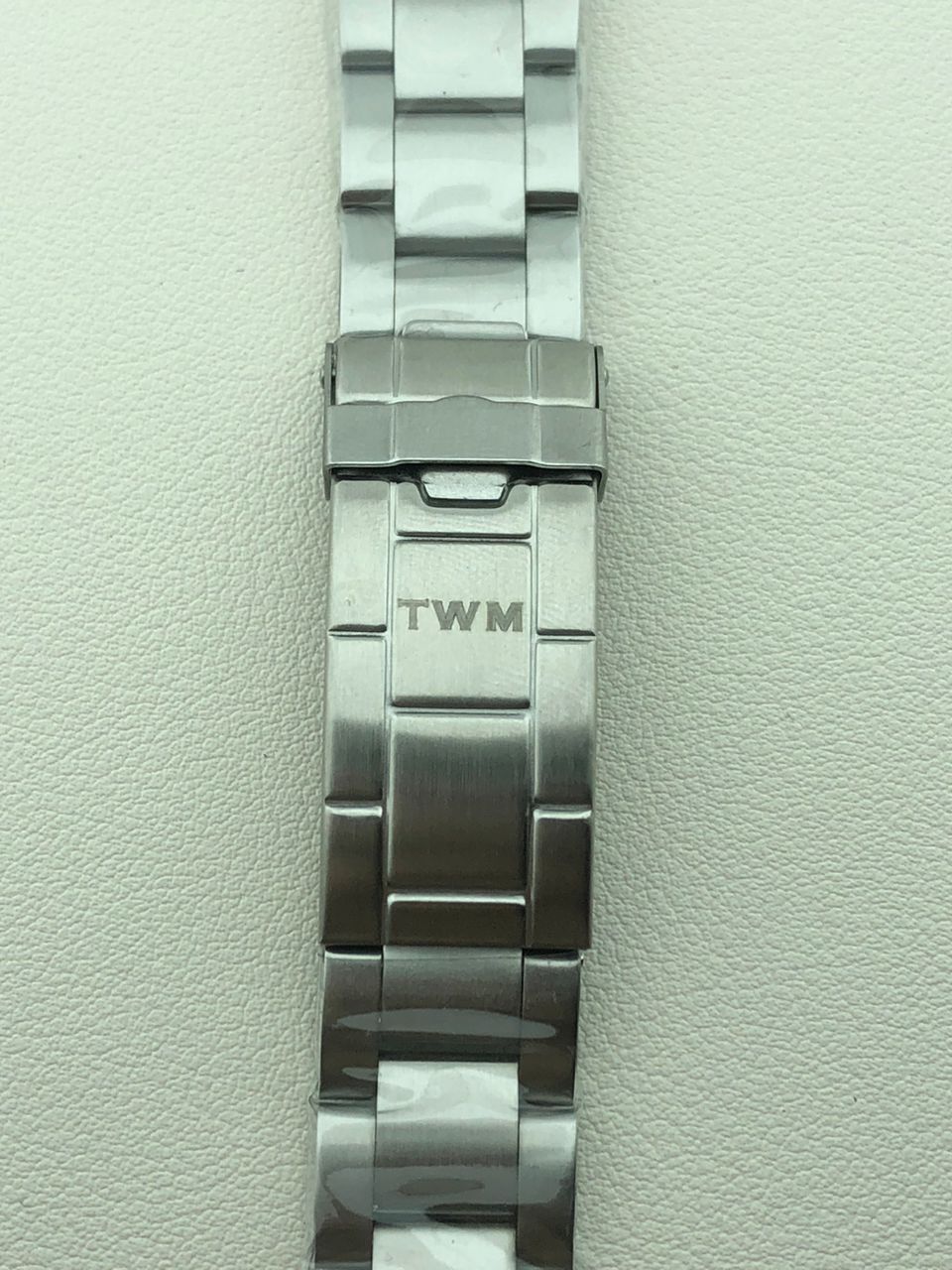 3Engraving of watchband