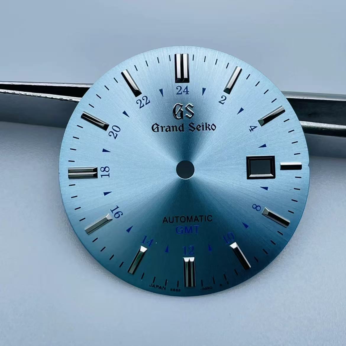 Custom SeikoDial dual time zone