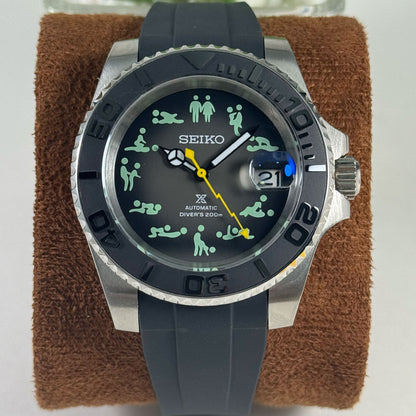 SeikoMod Submariner Funny position